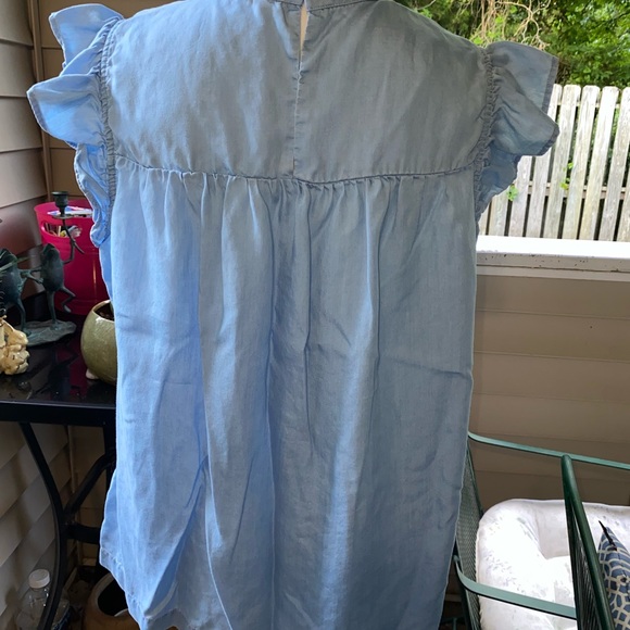 Crown and Ivy light blue smocked Blouse - Picture 4 of 7